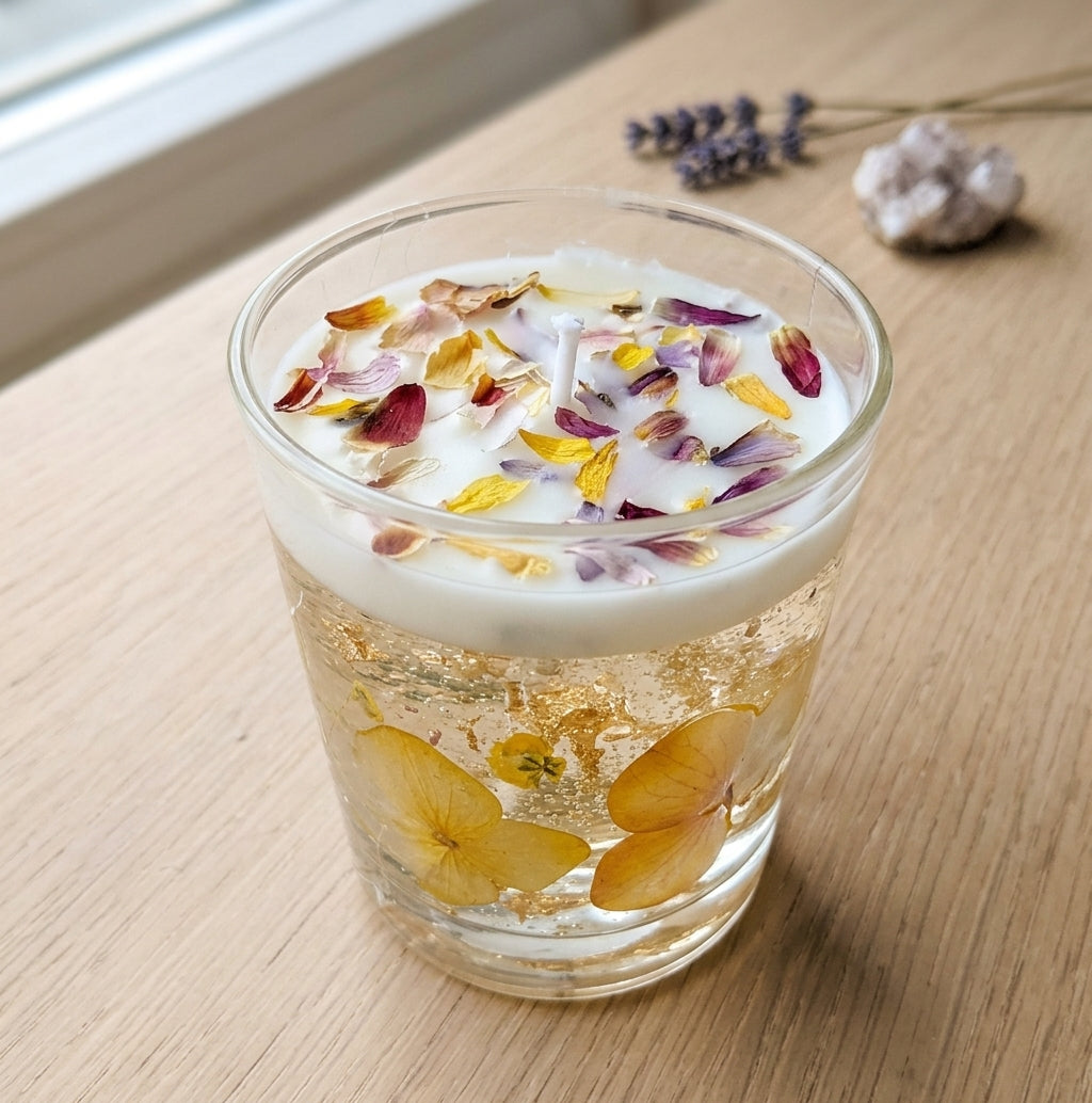 bougie florale artisanale aux pétales séchés
